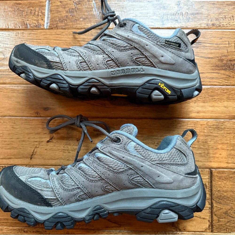 Merrell Moab 3 Waterproof Mid Hiking Boots in EUC, sz 10, Granite color - Picture 3 of 5